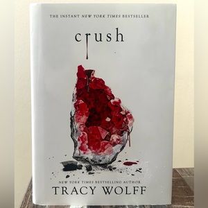 Crush by Tracy Wolff (Crush Series)